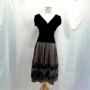 SL Fashions Women's Black Cocktail Dress 10 Cap Sleeve Back Zip Party Formal